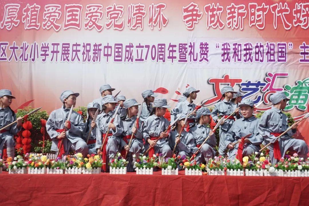探索《白鹿原》中,除了白嘉轩,你认为谁是生存能力最强的人?热点话题 | 《白鹿原》中,除了白嘉轩,你认为谁是生存能力最强的人?红迪网平台